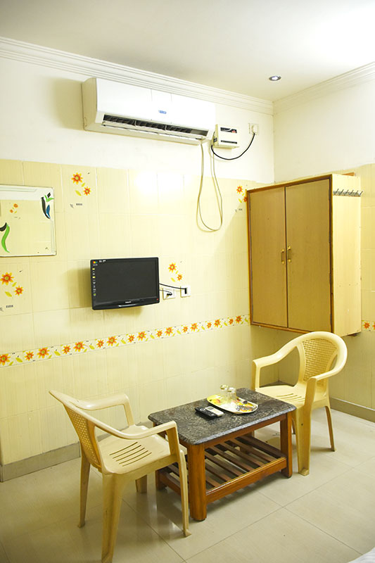 Hotel Govind Heights - Standard Ac Triple Room-2